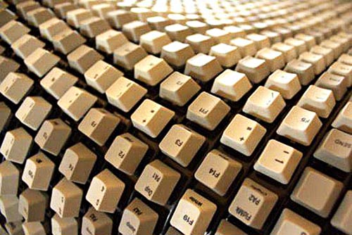 Nolan Herbut's Wolfgang Keyboard Bench covered over keys