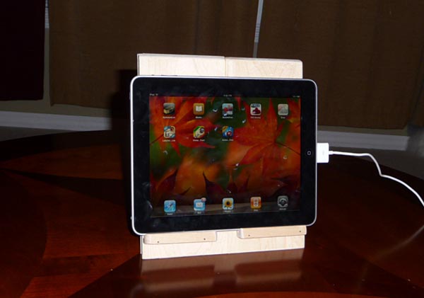 DIY Eco-friendly Wooden iPad Stand
