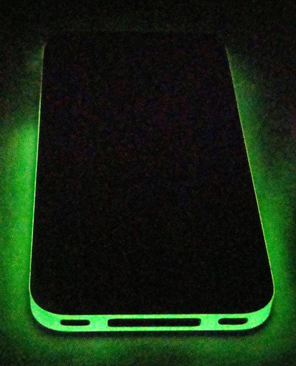 Glowing iPhone 4 Decal Wrap