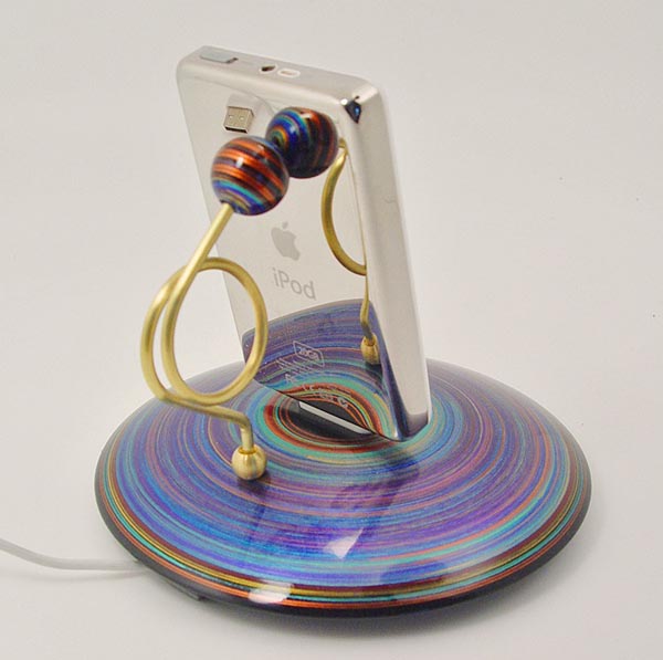 Handmade Colorful iPhone And iPod Dock