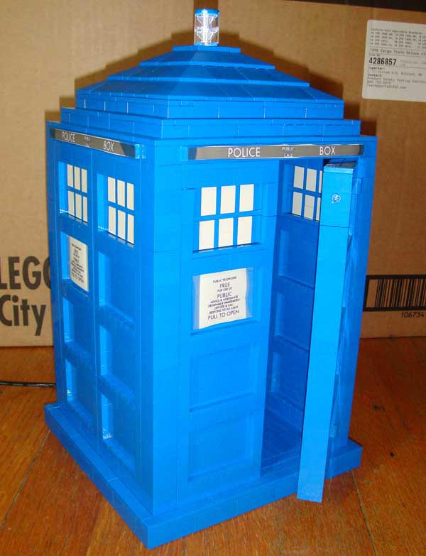 Doctor Who Tardis Made with LEGO Bricks