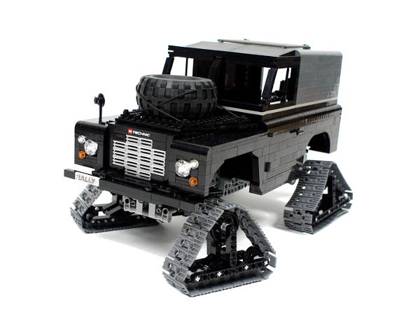 Remote Control LEGO Land Rover