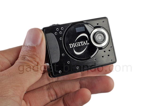 Mini Digital Camera with LCD Screen and Vehicle Accessories