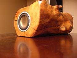 Handmade Wooden iPod Dock Speaker