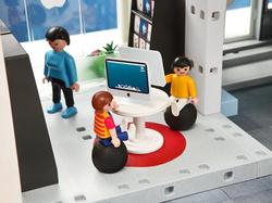 Move Apple Store into Your Home with PLAYMOBIL Play Set
