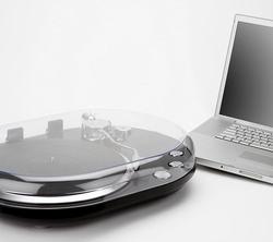 Oval USB Turntable Converts Vinyl Recorders into Digital Music
