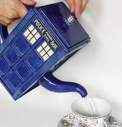 Handmade Doctor Who TARDIS Teapot