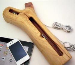 Sierra Redwood Docking Station for iPhone and iPad