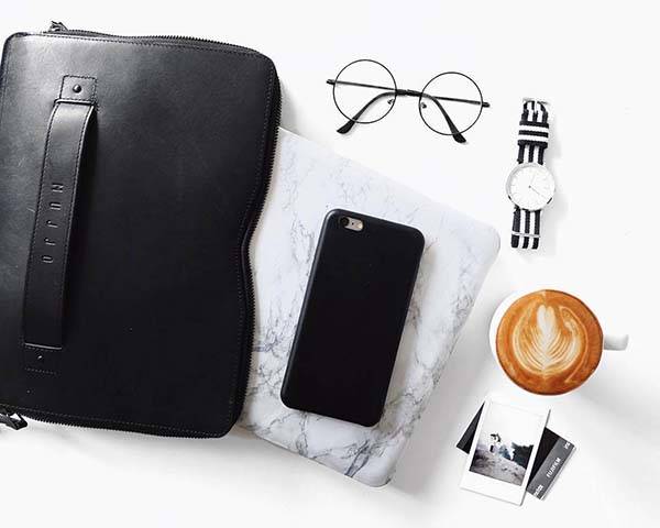 Mujjo Folio Carry-On Leather MacBook Sleeve