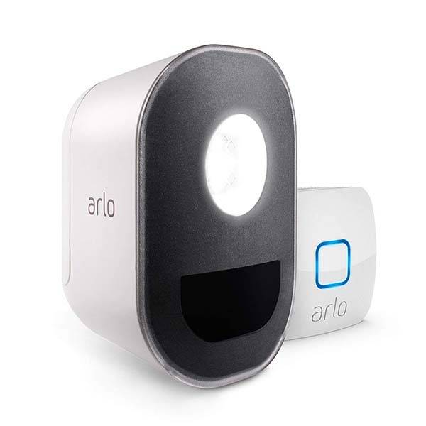 Arlo Smart Home Security Light Supports Amazon Alexa