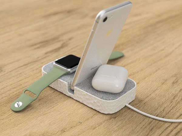 The 3D Printed iPhone Dock with Apple Watch Holder