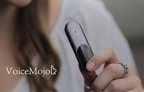 VoiceMojo Wearable Voice Assistant Supports Siri, Amazon Alexa and Google Assistant