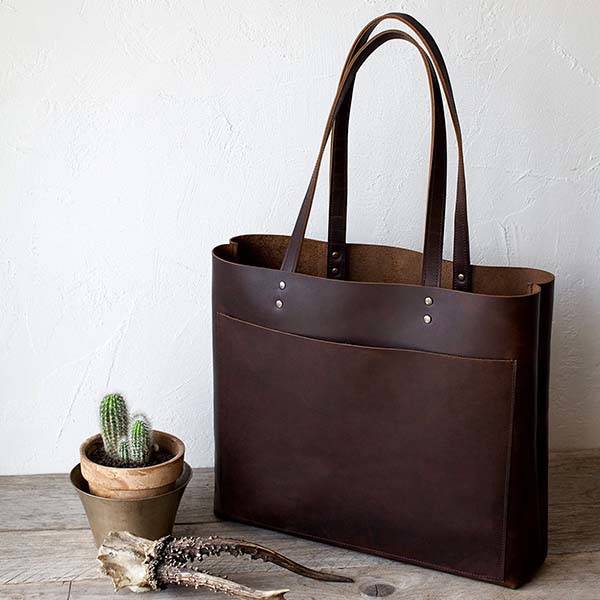 The Handmade Leather Tote Holds Your Everyday Items in Style