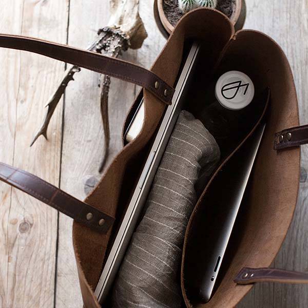 The Handmade Leather Tote Holds Your Everyday Items in Style
