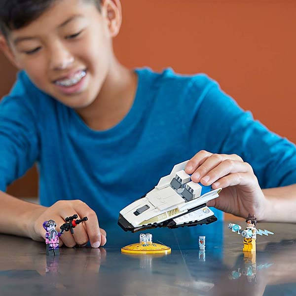 LEGO Overwatch Tracer vs Widowmaker Building Kit