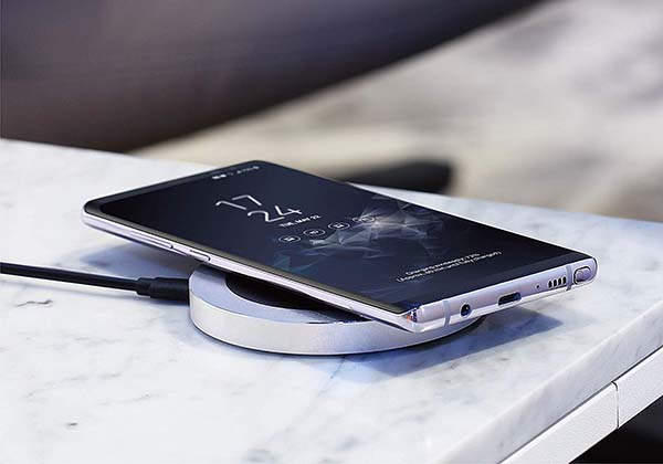 Just Mobile AluBase Aluminum Wireless Charger Gadgetsin