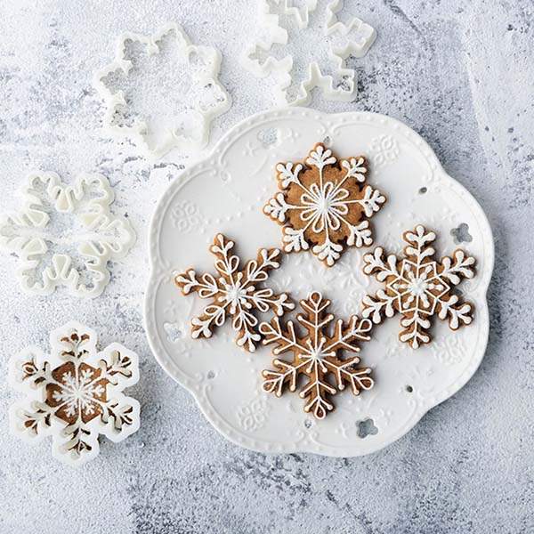 5pcs Christmas Snowflake Shape Cookie Cutter Dough Biscuit Pastry Fondant Mold 