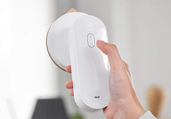 DeTi 2.0 Wireless Iron with Lint Remover and Portable Power Bank