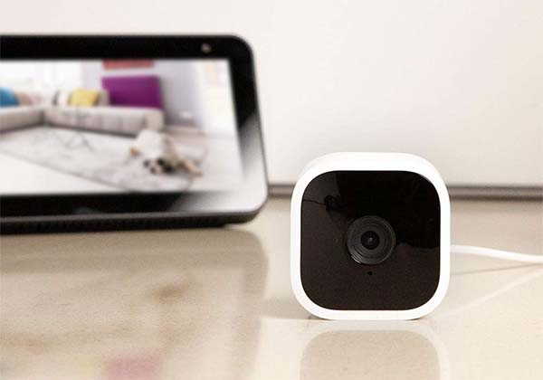 Blink Mini Smart Indoor Security Camera Supports Alexa