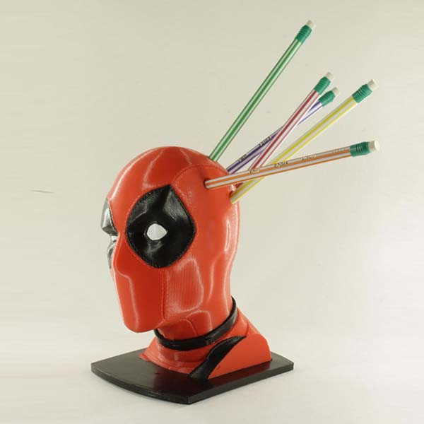 3D Printed Deadpool Pen and Pencil Holder