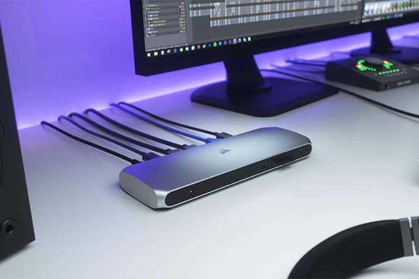 Corsair TBT100 Thunderbolt 3 Dock with Up to 85W Power Delivery