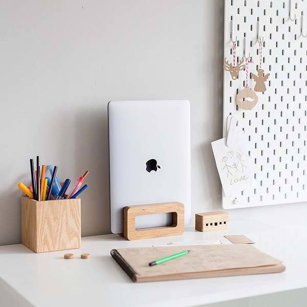 Handmade Wooden Wall-Mounted Laptop Holder with 2 Magnets
