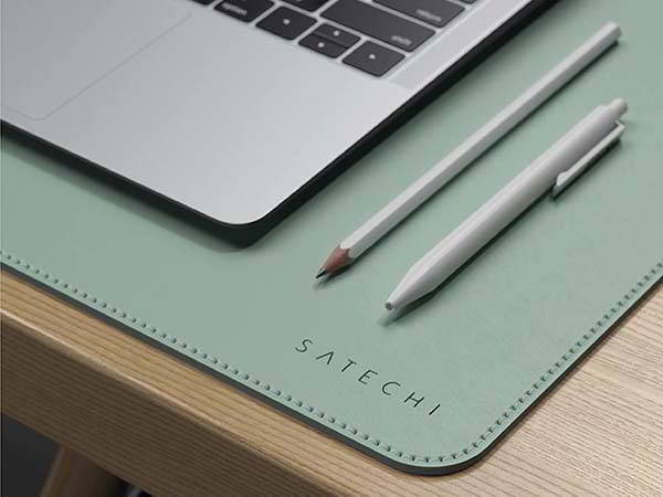 Satechi Deskmate Dual Sided Leather Desk Mat